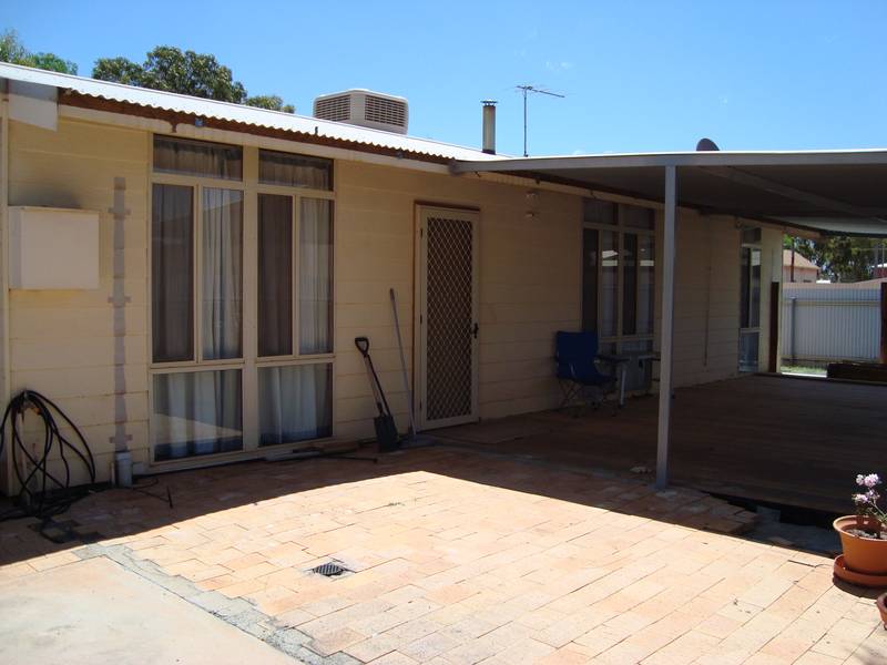 3x2 AFFORDABLE HOME Picture 1