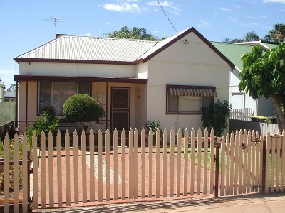 Quaint Cottage in Lamington! Picture Quaint Cottage in Lamington! Picture
