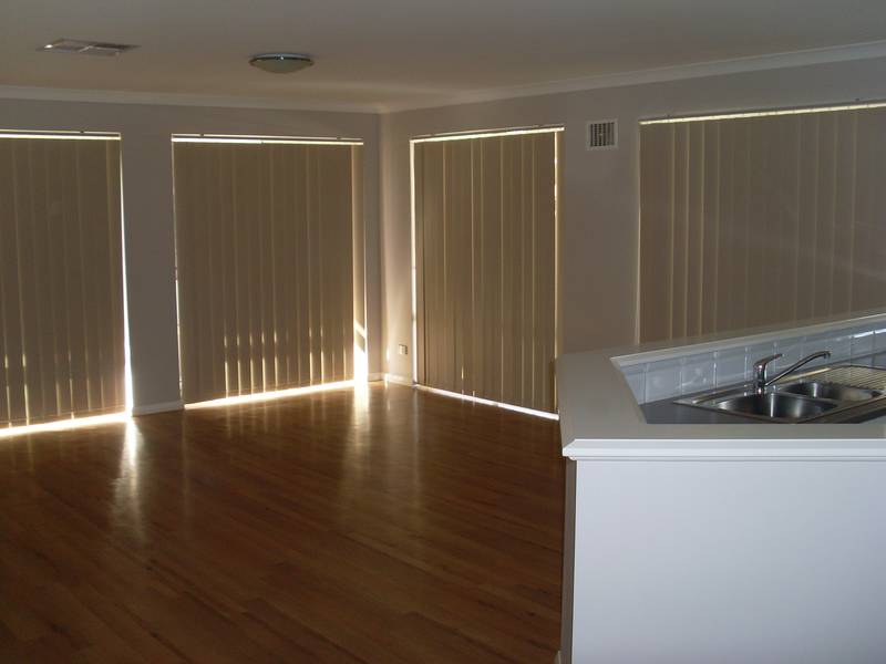 Brand New Executive Home! $450p/w NEG Picture Brand New Executive Home! $450p/w NEG Picture