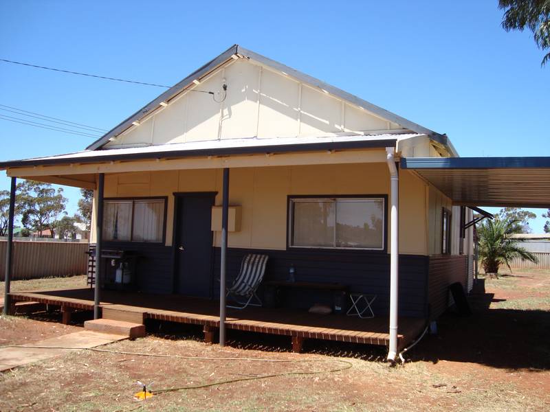 FIRST HOME BUYER OR DEVELOPER Picture 1