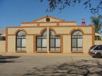 Quiet Complex With Security Gates Picture