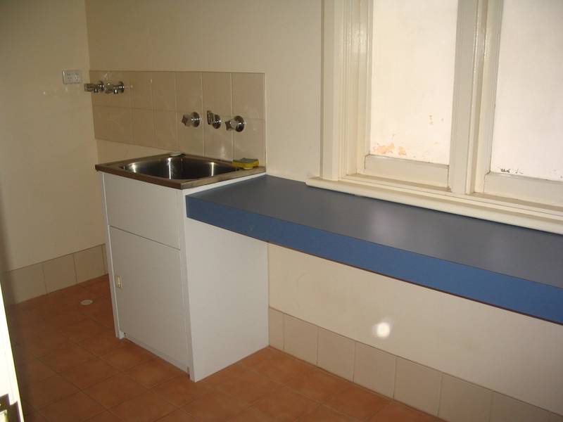 Lovely home with
Polished floor boards $375.00 p/w Picture