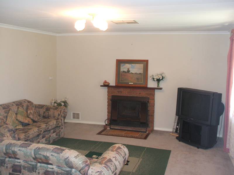 MORE THAN MEETS THE EYE! Picture 2