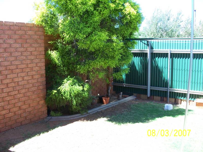 WALKING DISTANCE TO CBD Picture 2