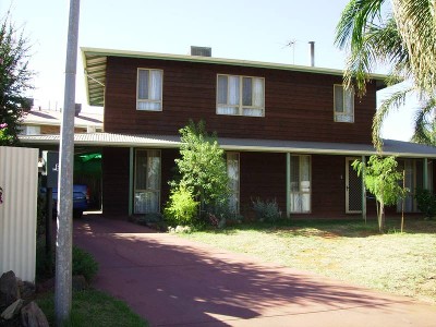 TWO STOREY - CENTRAL LOCATION Picture