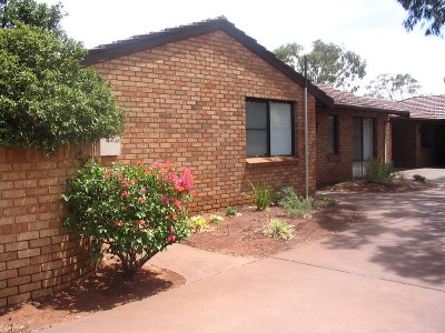 Fantastic 3 bed unit in Lamington Picture