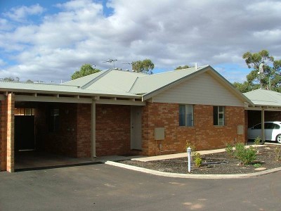 CLOSE TO HOSPITAL & AMENITIES Picture