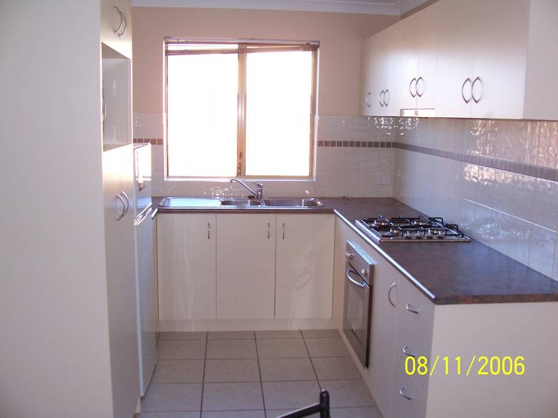 CLOSE TO HOSPITAL & AMENITIES Picture 3