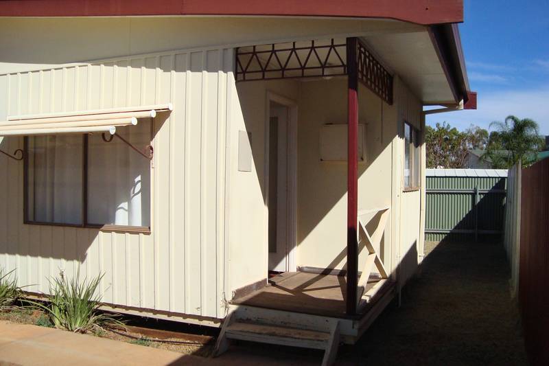 Your Attention, Please !! Picture 2