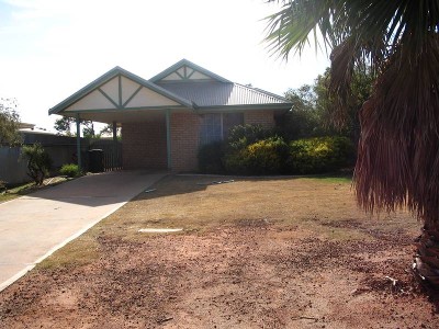 very nice brick unit
$310.00 p/w Picture