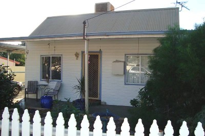 DELIGHTFUL FAMILY HOME Picture