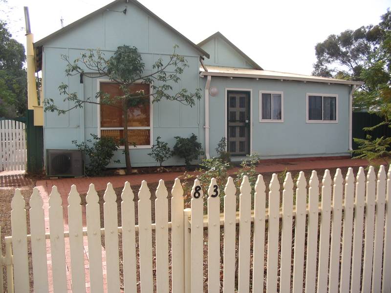 OLDER STYLE HOME !!ONE WEEKS FREE RENT!! Picture 1