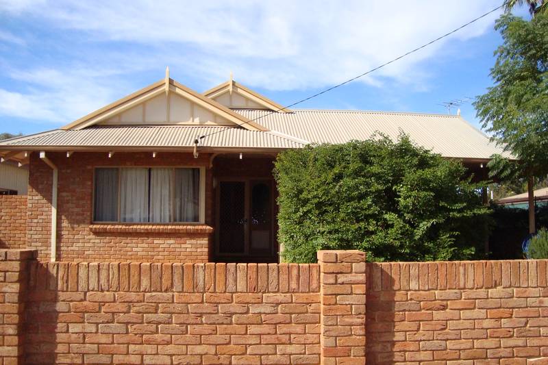 GREAT LOCATION Picture 1