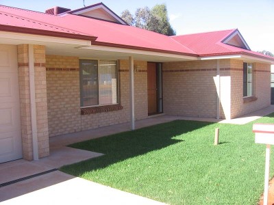 LOVELY EXECUTIVE STYLE HOME Picture