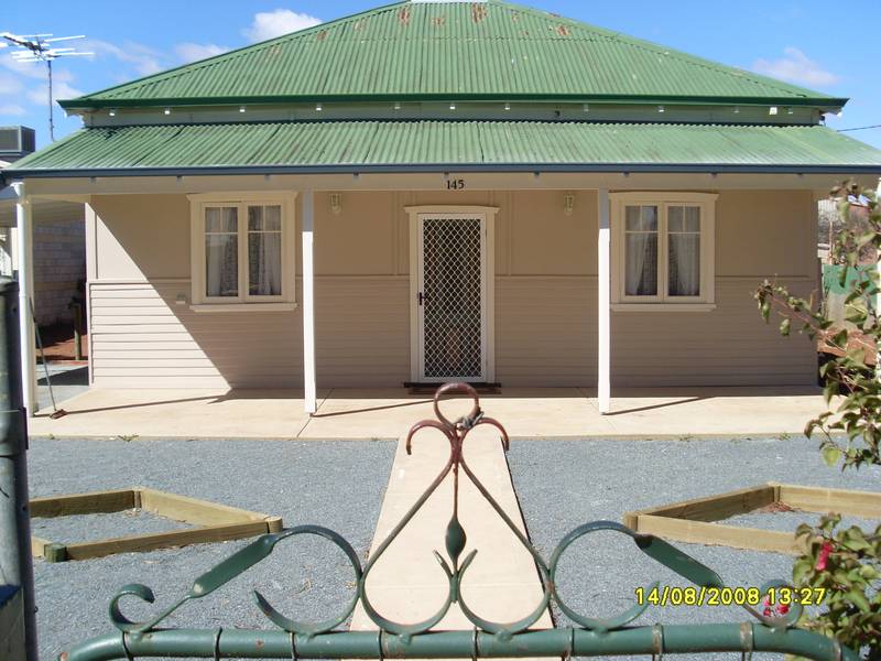 Fully Renovated Home in Lamington! Picture 1