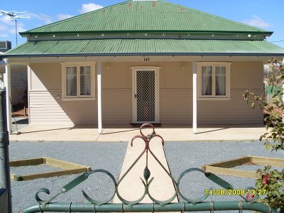Fully Renovated Home in Lamington! Picture