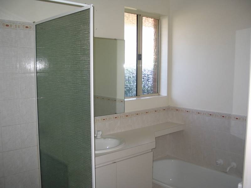 3 Bedroom Brick unit Picture 3