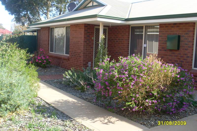 3 Bedroom Brick unit Picture 1