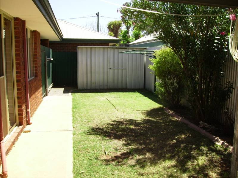 ATTRACTIVE & QUIET LOCATION Picture 2