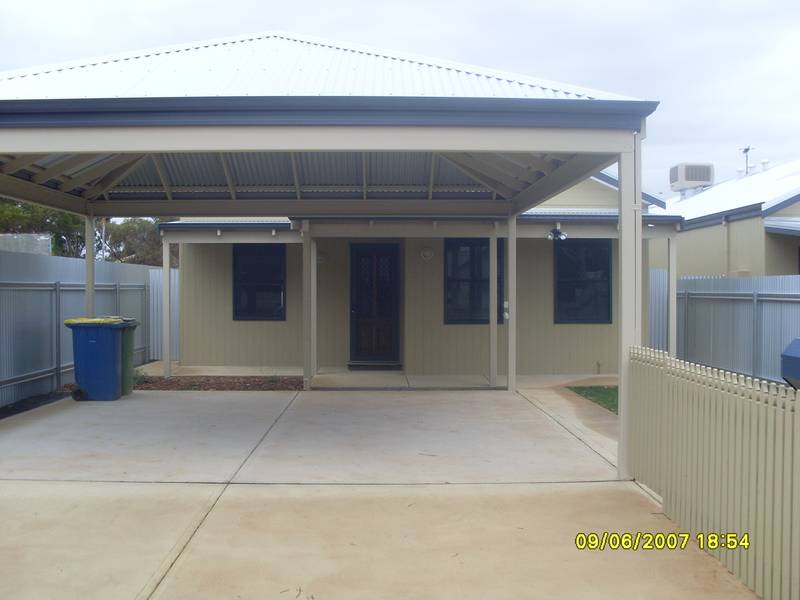 Brand new 4x2 Picture 1