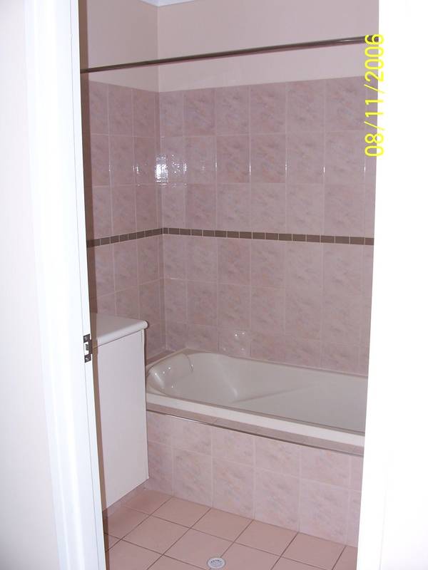 GOOD LOCATION CLOSE TO HOSPITAL & AMENITIES Picture 3