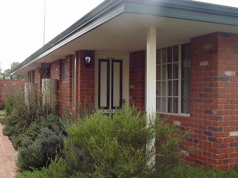 Ideal for Company or share Accommodation + 1 weeks complimentary FREE RENT Picture 1