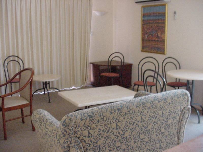 Ideal for Company or share Accommodation + 1 weeks complimentary FREE RENT Picture 3