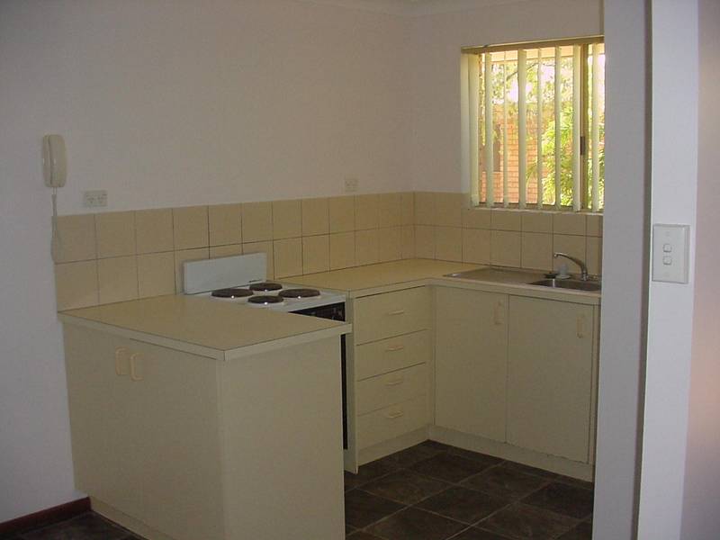 3 x 1 In Quite Complex Picture 2