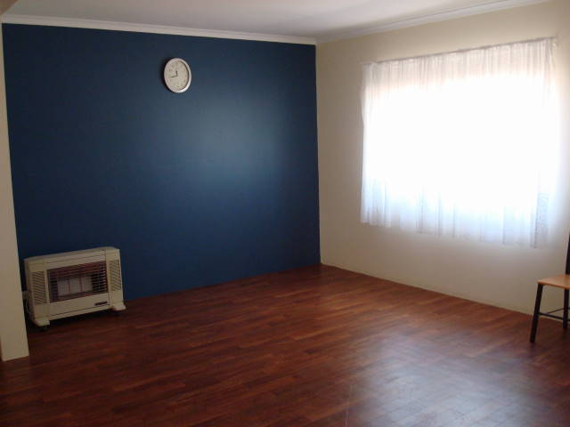 WHAT AN OPPORTUNITY! Picture 3