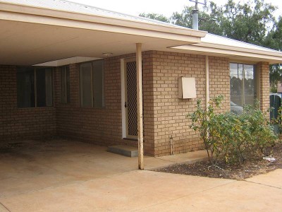 Brick Unit $175pw Picture