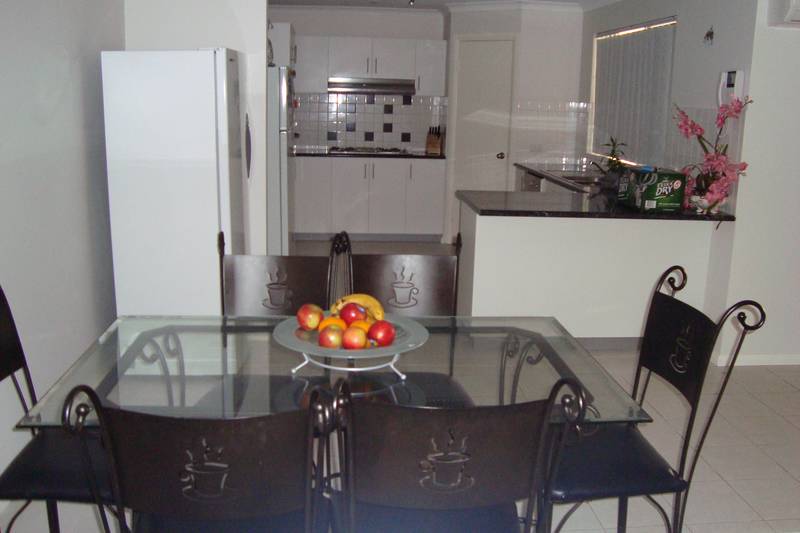 EXECUTIVE LIVING Picture 2