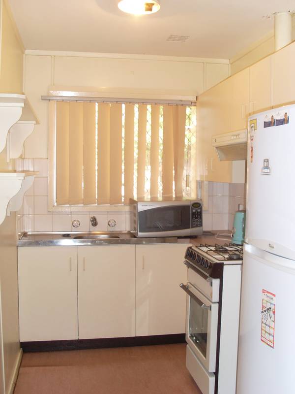 One week free rent! Picture 2