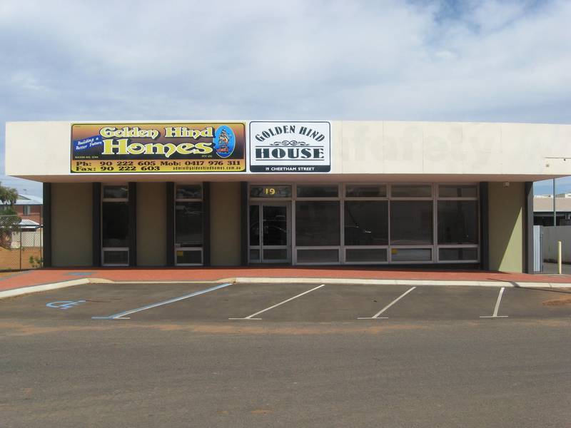 STEP UP IN STYLE Picture 1