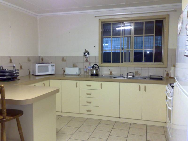 NOT FAR FROM EVERYTHING!! Picture 2