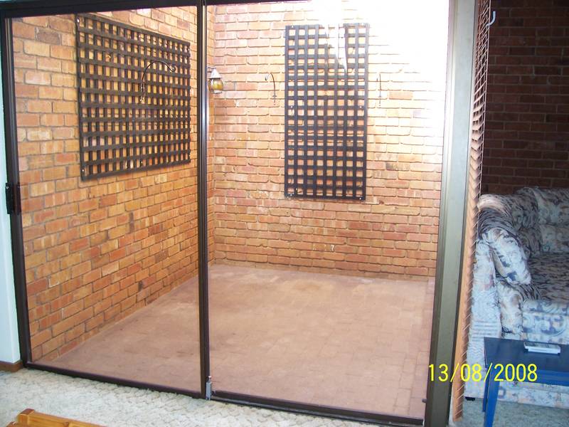 Close to Town Picture 3