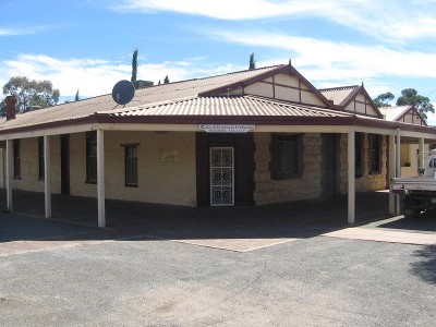 BOARDING HOUSE & 3 BED HOUSE Picture