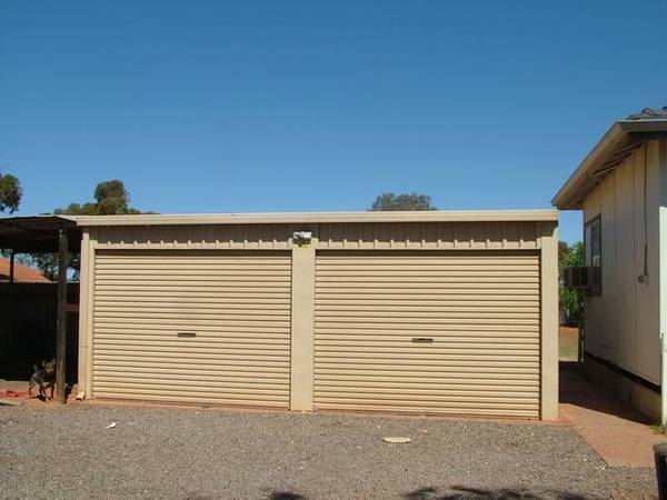 PAINT & PROSPER Picture 3