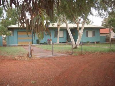 Looking in Leonora?? Picture