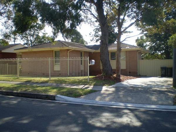 Fully Renovated, 3 Bedroom House!! Picture 1