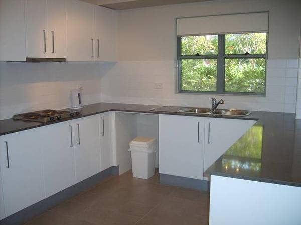 Modern and Stylish Living- Fully Furnished Picture 3