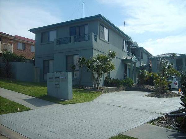 Modern and Spacious! Picture 1