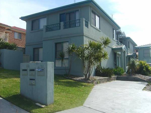 Modern and Spacious! Picture 2