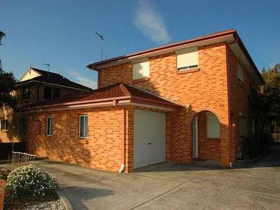 2 Bedroom Townhouse Picture