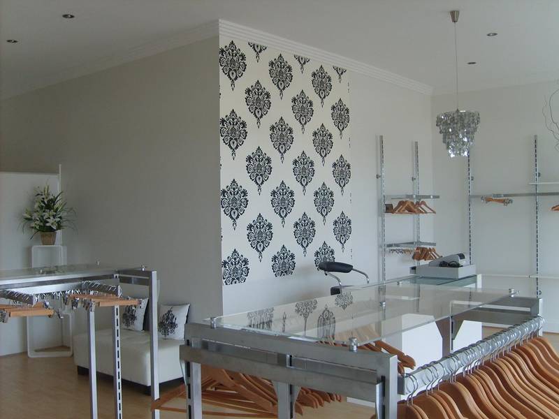 Perfectly Set Up & Modern Picture 1