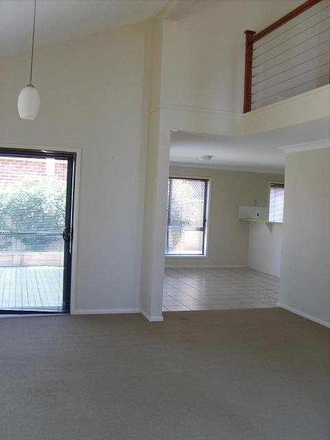 Modern, Stylish and 3 Bedrooms! Picture 2