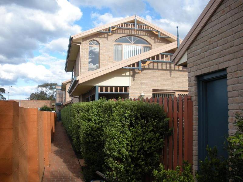 Modern, Shellharbour Village Lifestyle Picture 2