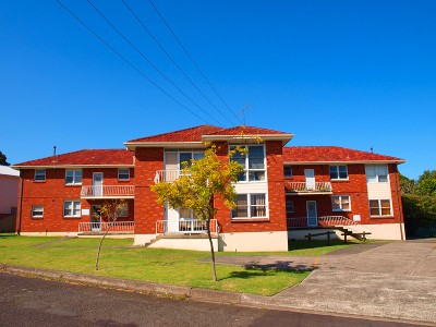 Renovated Beauty in Shellharbour Village Picture Renovated Beauty in Shellharbour Village Picture