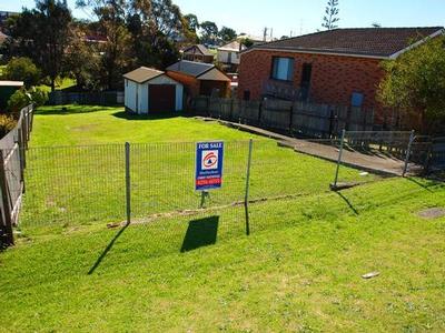 Stop Looking! Picture