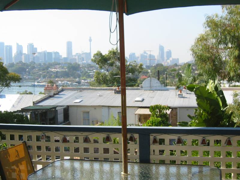 Two Bedroom Sandstone Terrace Picture 3