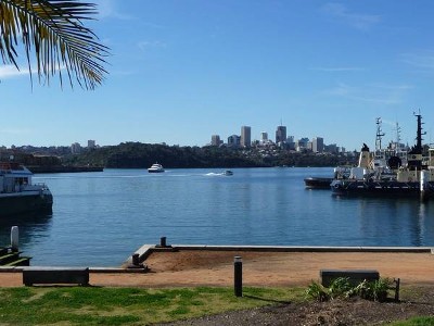 Perfect NE Waterfront Apartment Picture